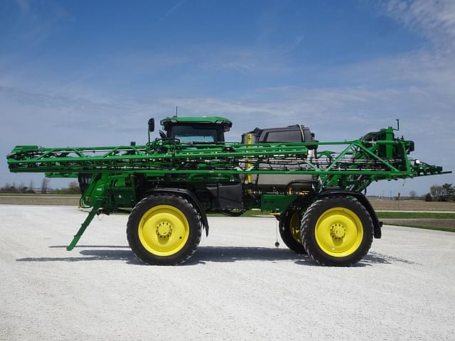 Image of John Deere 412R equipment image 2