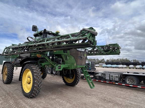 2022 John Deere 412R Equipment Image0