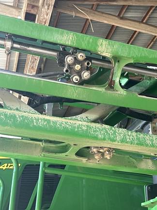 Image of John Deere 412R equipment image 3