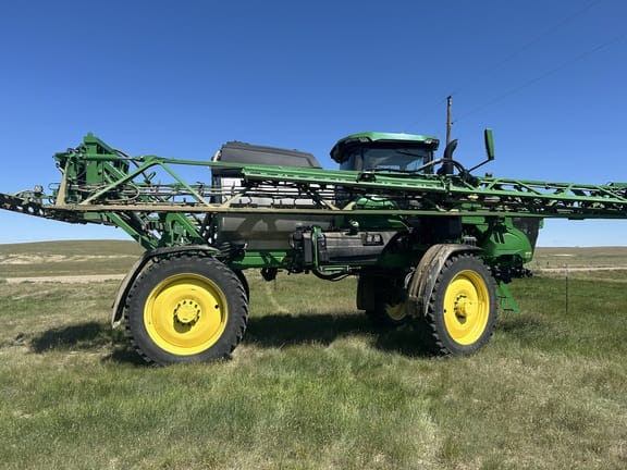 2022 John Deere 412R Equipment Image0