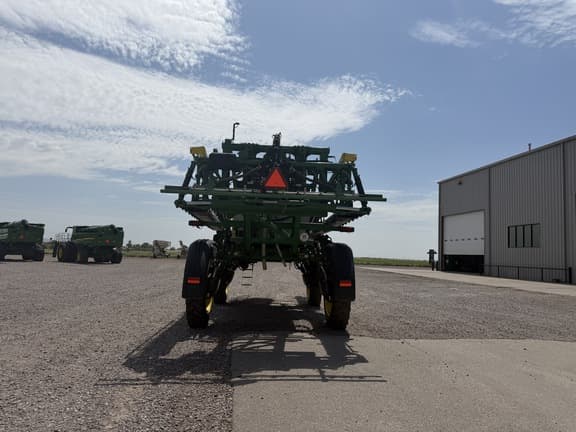 Image of John Deere 412R equipment image 3