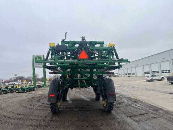 Image of John Deere 412R equipment image 3