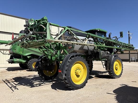 Image of John Deere 412R equipment image 4