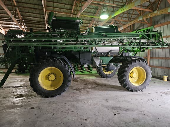 Image of John Deere 412R equipment image 2