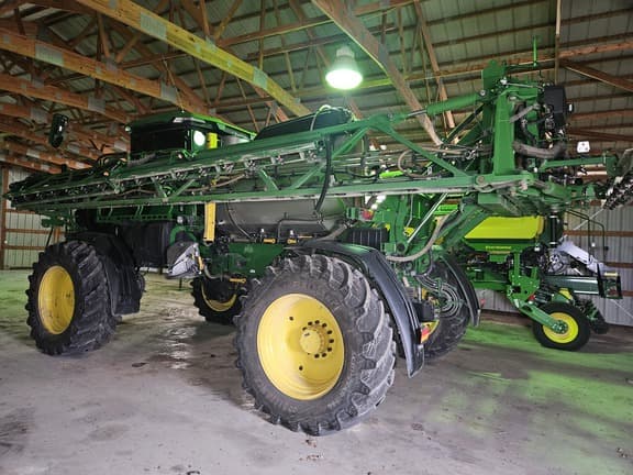 Image of John Deere 412R equipment image 1