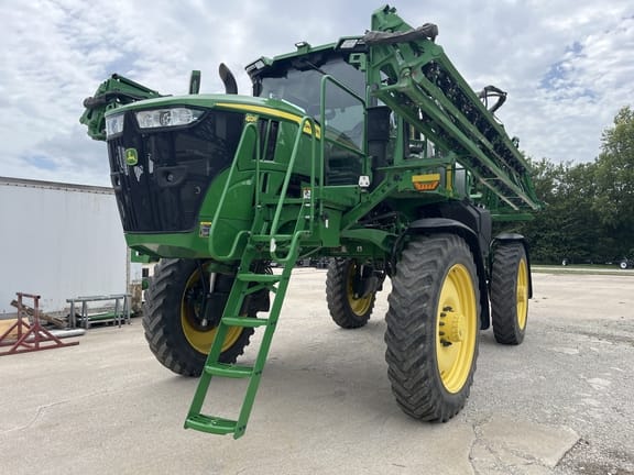 Main image John Deere 412R