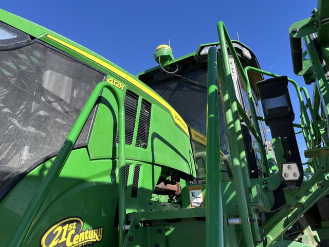Image of John Deere 412R equipment image 2