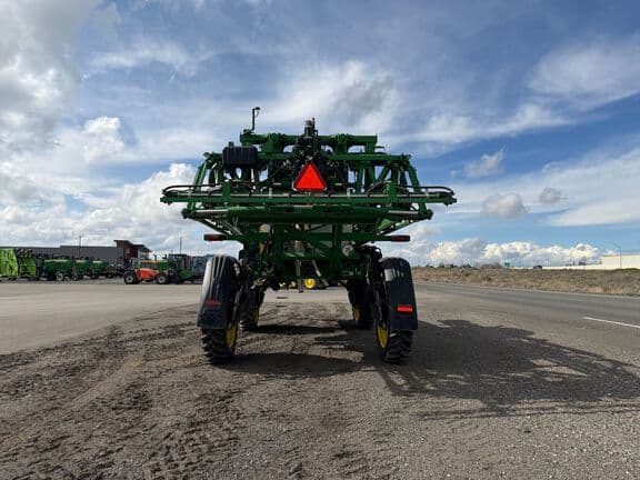 Image of John Deere 412R equipment image 2