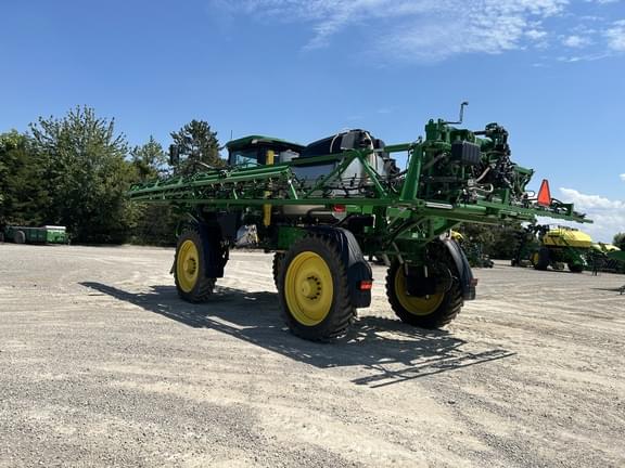 Image of John Deere 412R equipment image 4