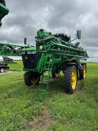 Image of John Deere 412R equipment image 1