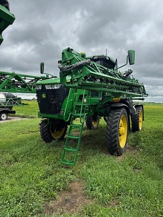 Image of John Deere 412R Primary image