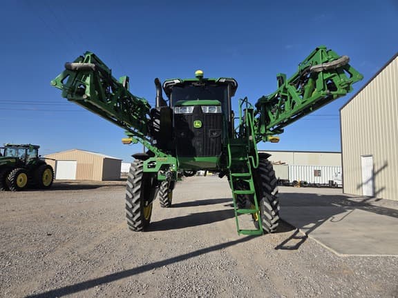 Image of John Deere 412R equipment image 2