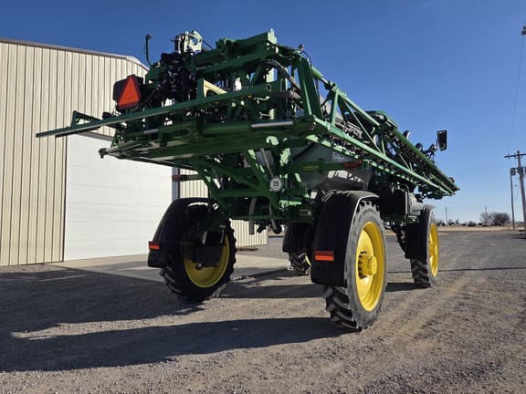 Image of John Deere 412R equipment image 4