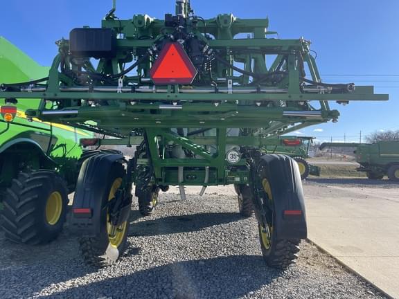 Image of John Deere 412R equipment image 4