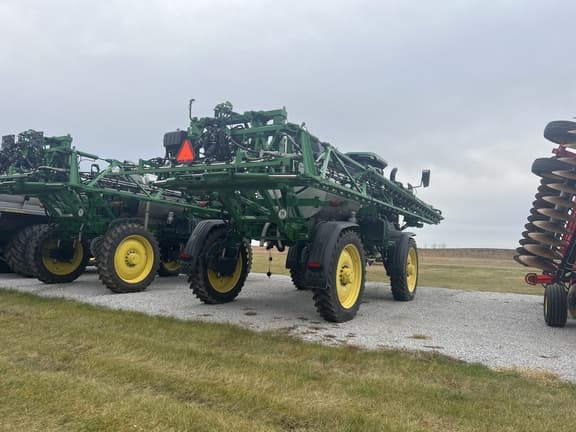 Image of John Deere 412R equipment image 3