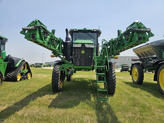 Image of John Deere 412R equipment image 1