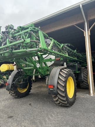 Image of John Deere 412R equipment image 4