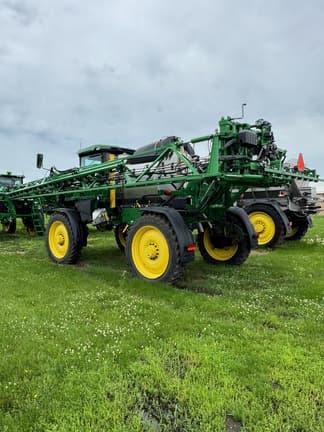 Image of John Deere 412R equipment image 4