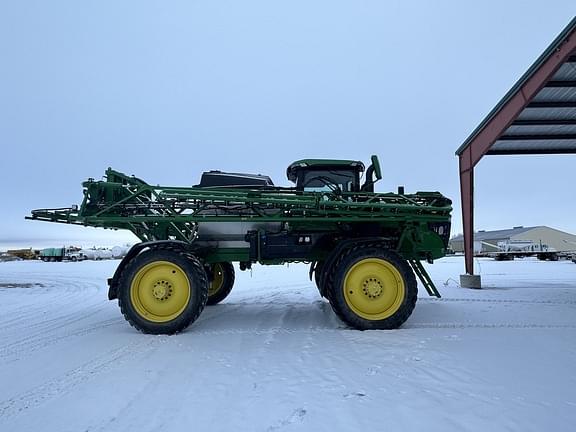 Image of John Deere 412R equipment image 1