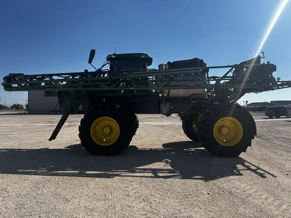 Image of John Deere 412R equipment image 2