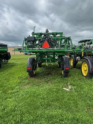 Image of John Deere 412R equipment image 3