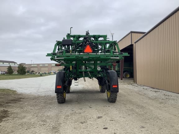 Image of John Deere 412R equipment image 4