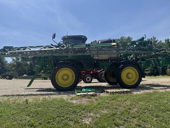 Image of John Deere 412R equipment image 2