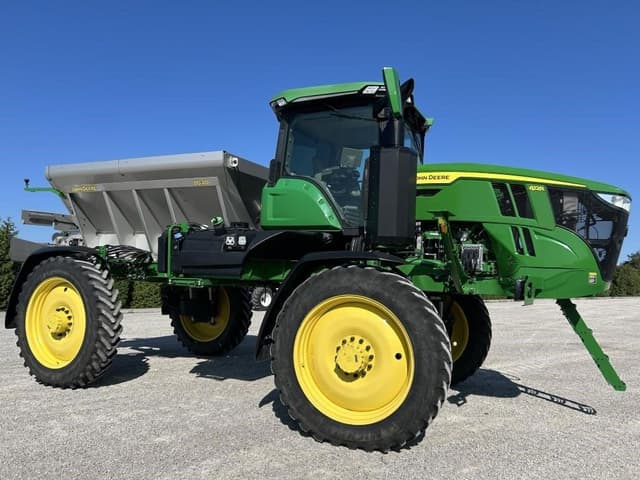 Image of John Deere 412R equipment image 1
