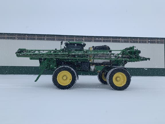 Image of John Deere 412R equipment image 1