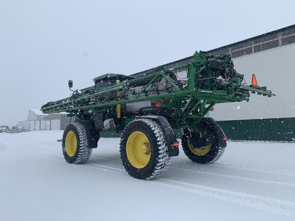 Image of John Deere 412R equipment image 2