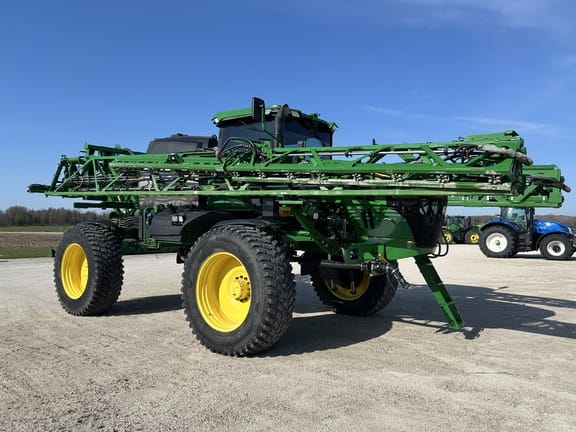 2022 John Deere 412R Equipment Image0