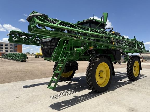 Image of John Deere 412R equipment image 3
