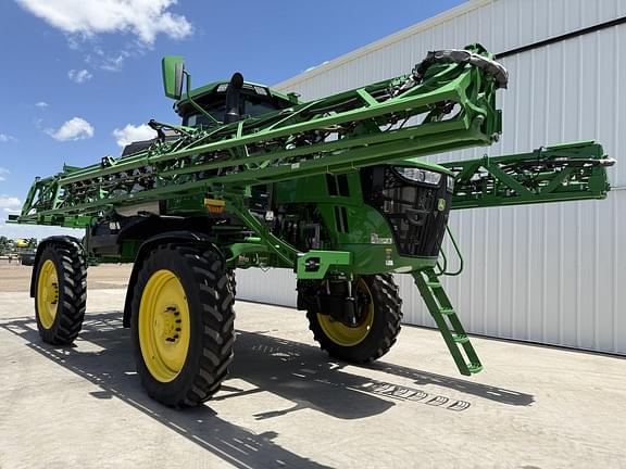 Image of John Deere 412R equipment image 1