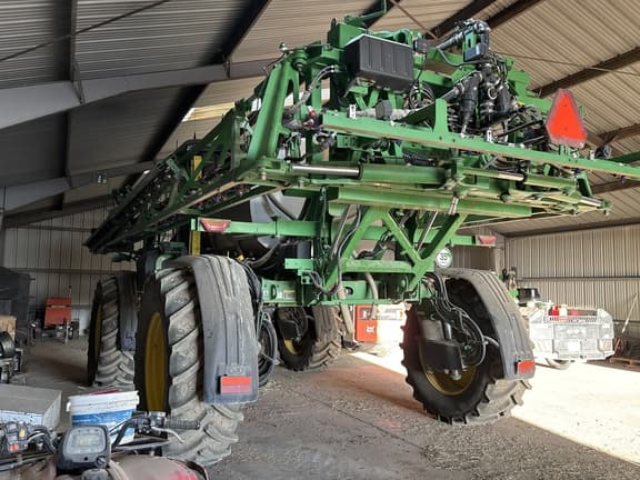 Image of John Deere 412R equipment image 3