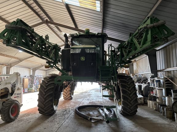 Image of John Deere 412R equipment image 1