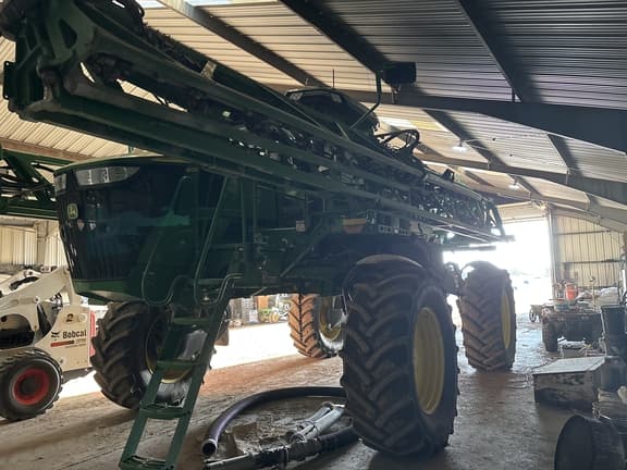 Image of John Deere 412R equipment image 2