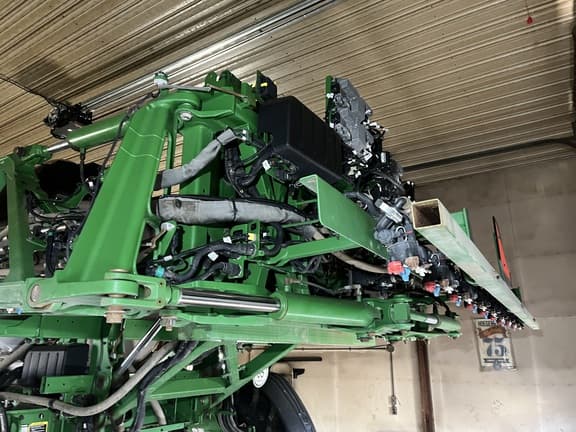 Image of John Deere 412R equipment image 2