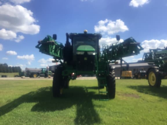 Image of John Deere 412R equipment image 1