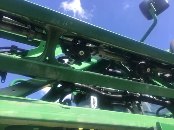 Image of John Deere 412R equipment image 4