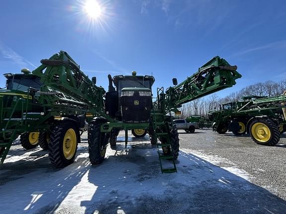 Image of John Deere 412R equipment image 4