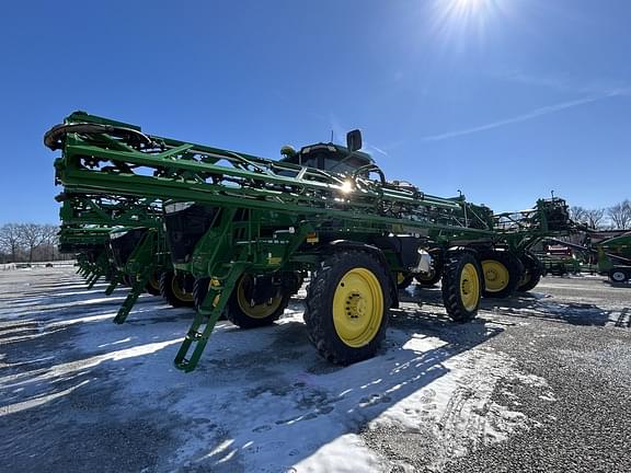 Image of John Deere 412R equipment image 1