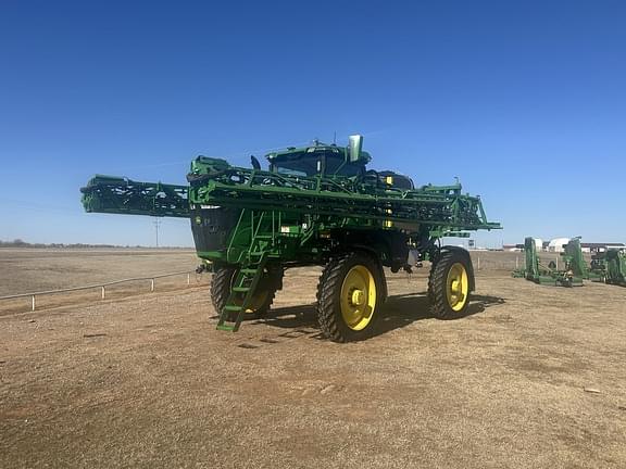 Image of John Deere 412R equipment image 1