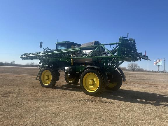 Image of John Deere 412R equipment image 3
