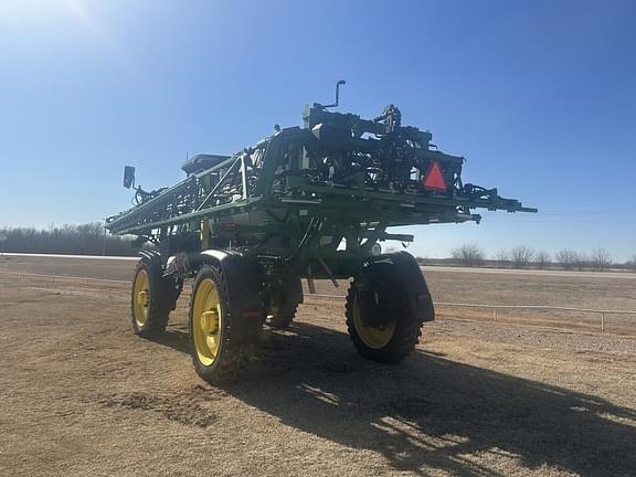 Image of John Deere 412R equipment image 4