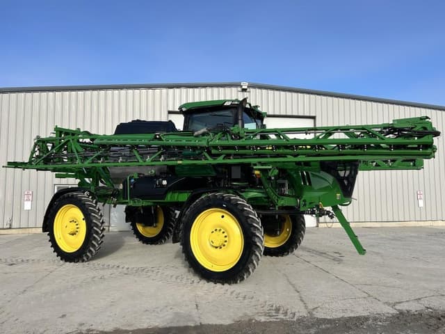 Image of John Deere 412R equipment image 1