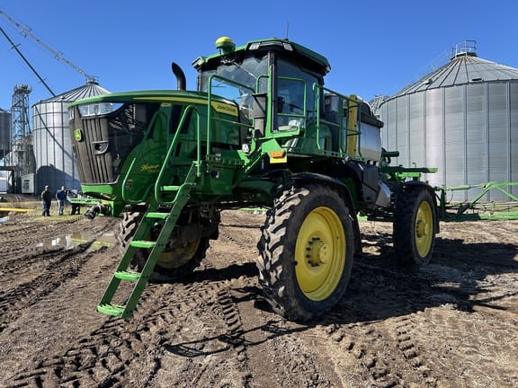2022 John Deere 412R Equipment Image0