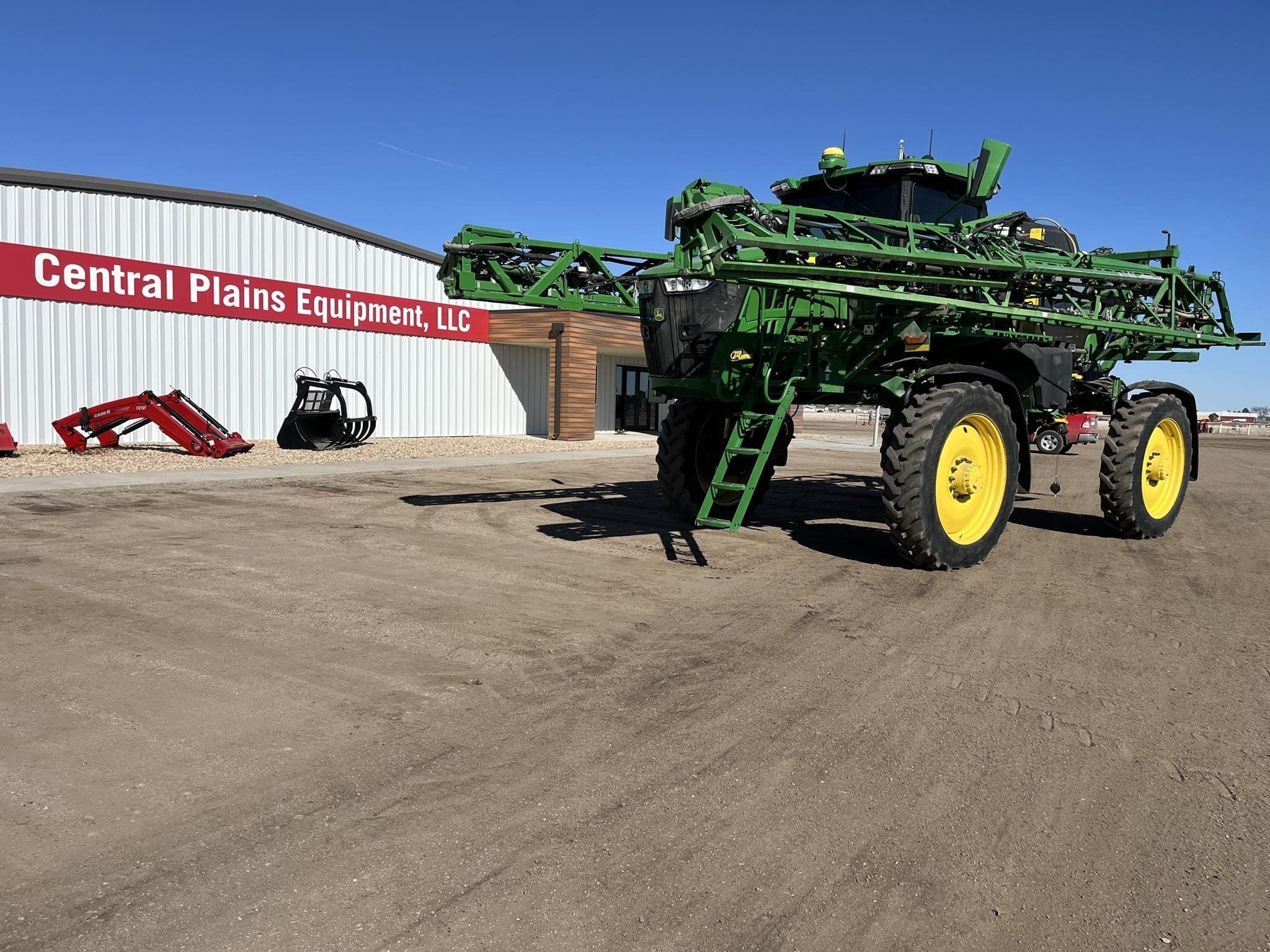 2022 John Deere 412R Equipment Image0