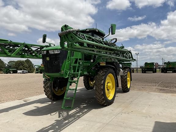 Image of John Deere 412R equipment image 1