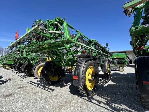 Image of John Deere 412R equipment image 3