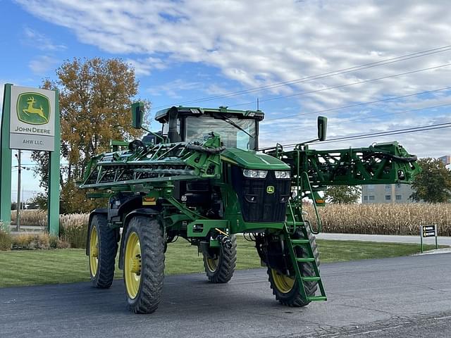 Image of John Deere 412R equipment image 1